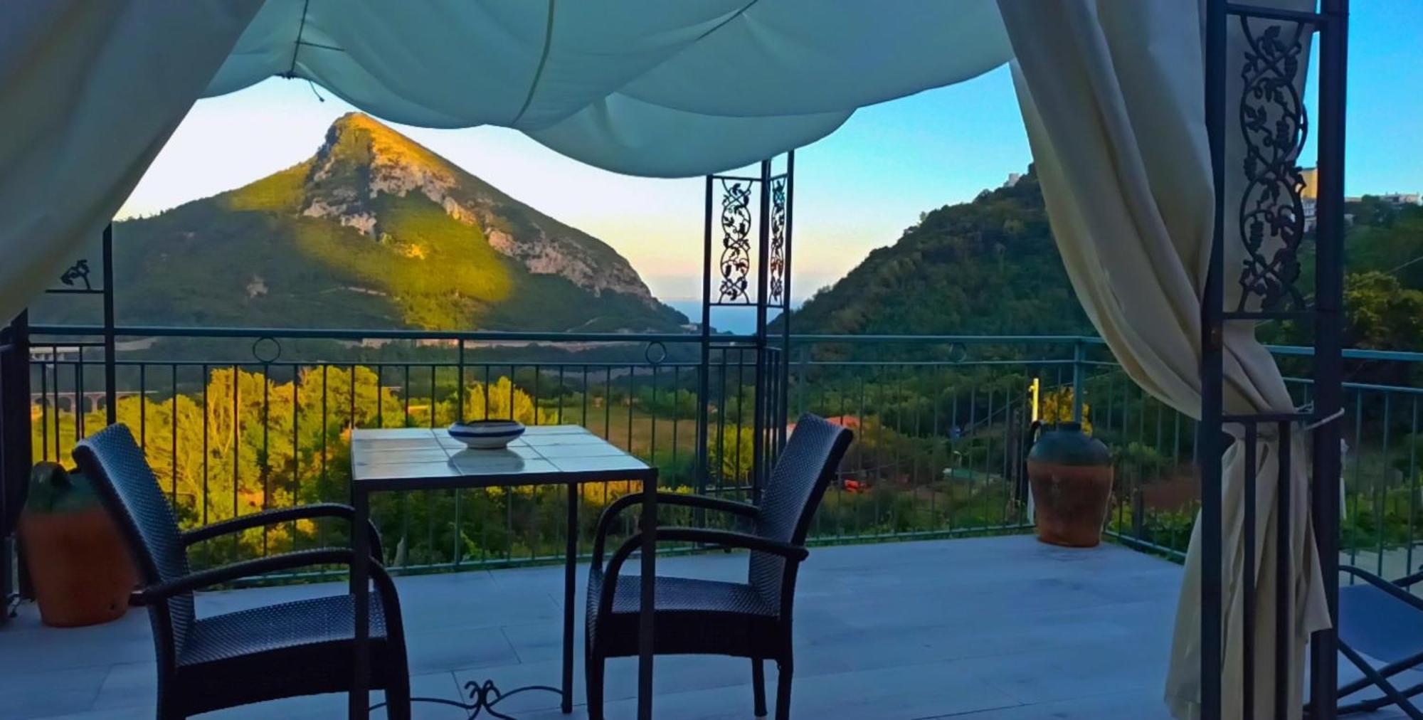La Roccia Incantata Amalfi Coast Vietri Exterior foto